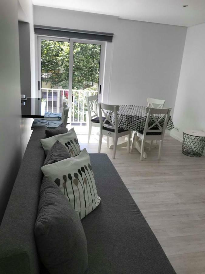Calua Apartment In โปโว เดอ วาร์ซิม ภายนอก รูปภาพ